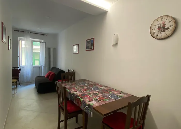 Rossa E Blu Villanova d'Albenga