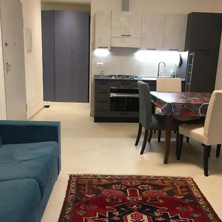 شقة Rossa E Blu فيلانويفا دي ألبينجا