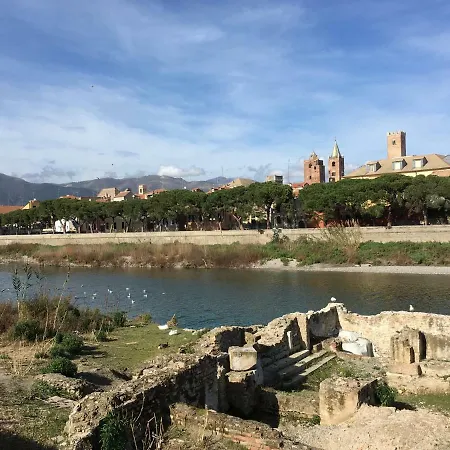 Rossa E Blu Apartament *