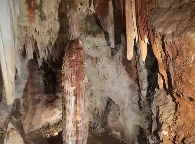 Rossa E Blu * فيلانويفا دي ألبينجا